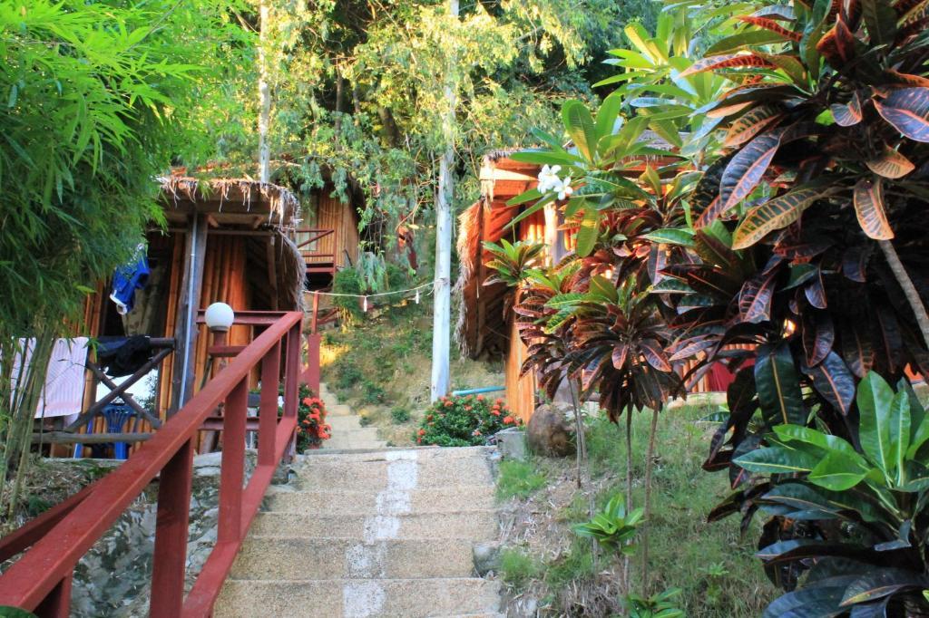 Bamboo Mountain View Phi Phi Resort Екстериор снимка