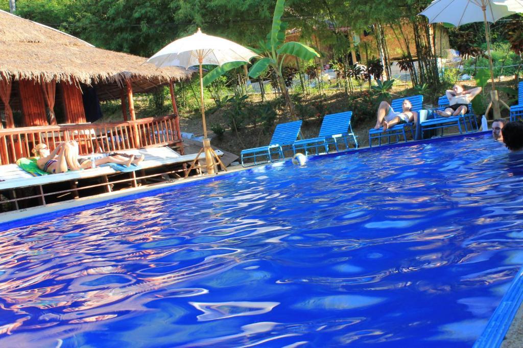 Bamboo Mountain View Phi Phi Resort Екстериор снимка
