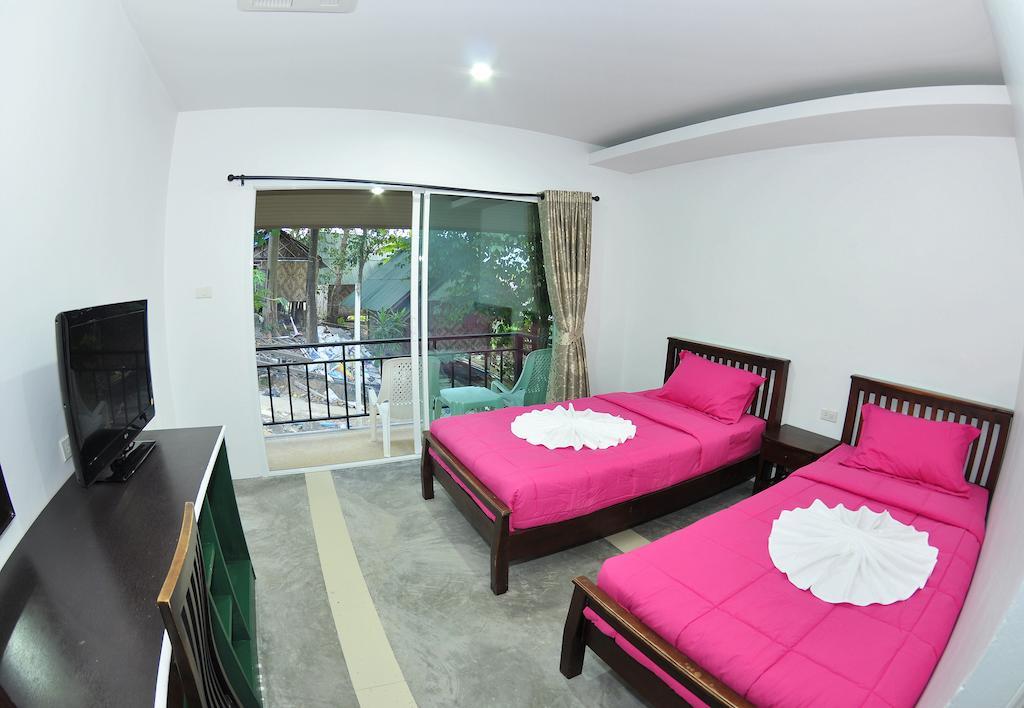 Bamboo Mountain View Phi Phi Resort Стая снимка