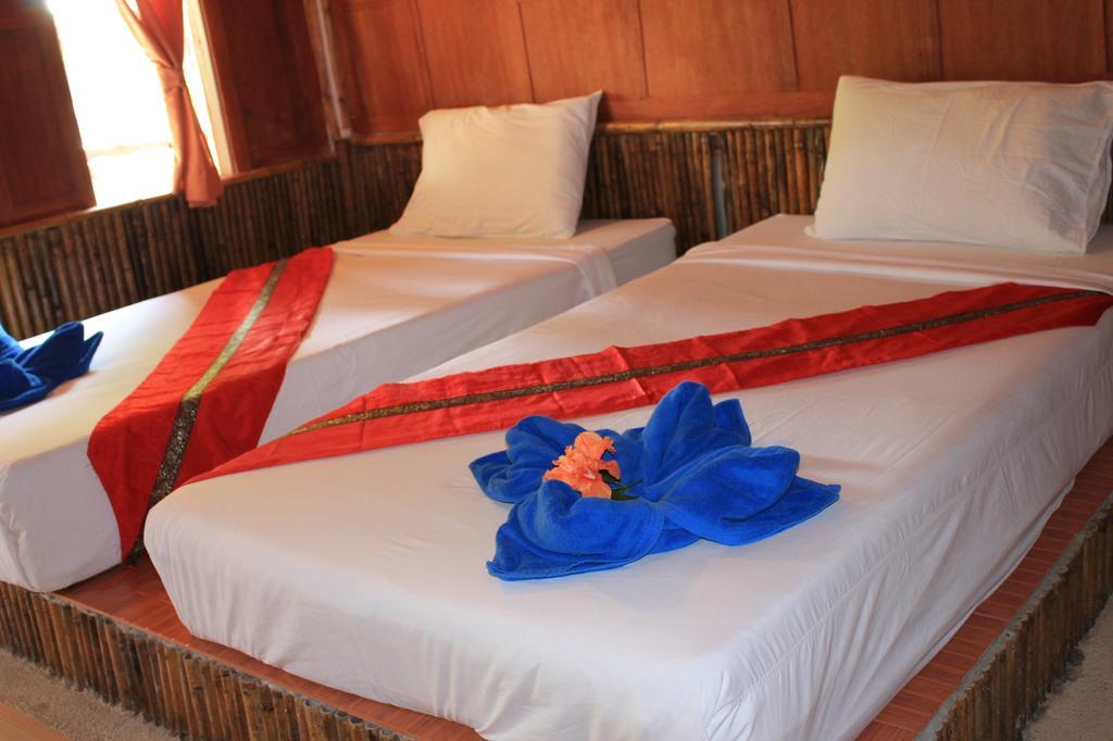Bamboo Mountain View Phi Phi Resort Стая снимка