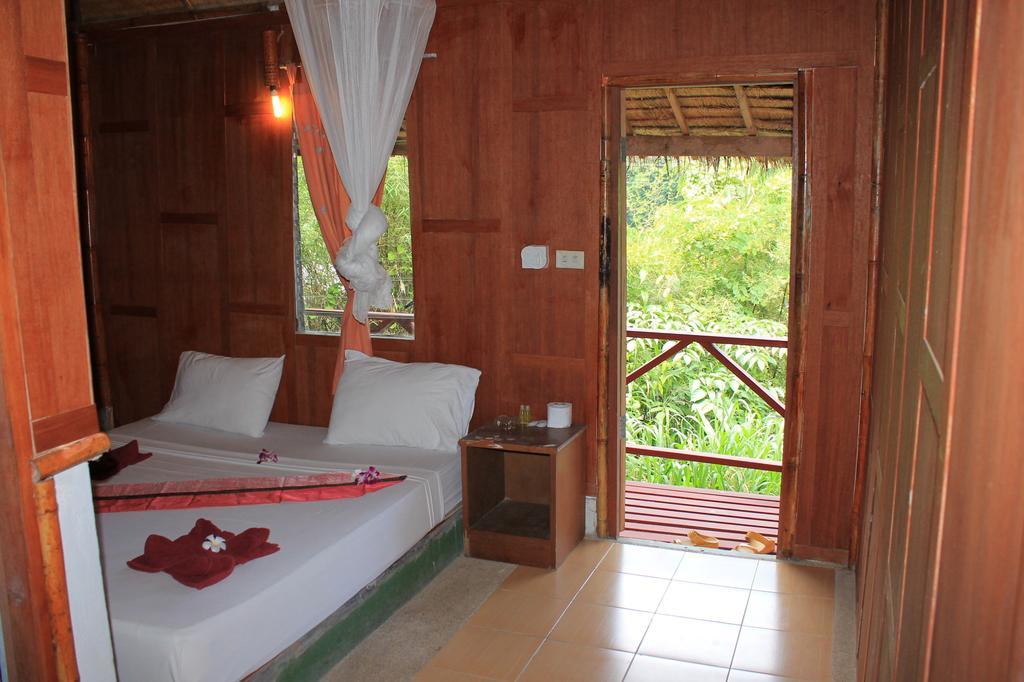 Bamboo Mountain View Phi Phi Resort Стая снимка