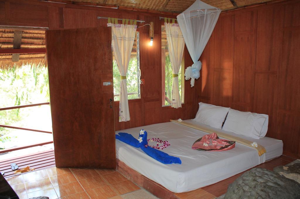 Bamboo Mountain View Phi Phi Resort Стая снимка