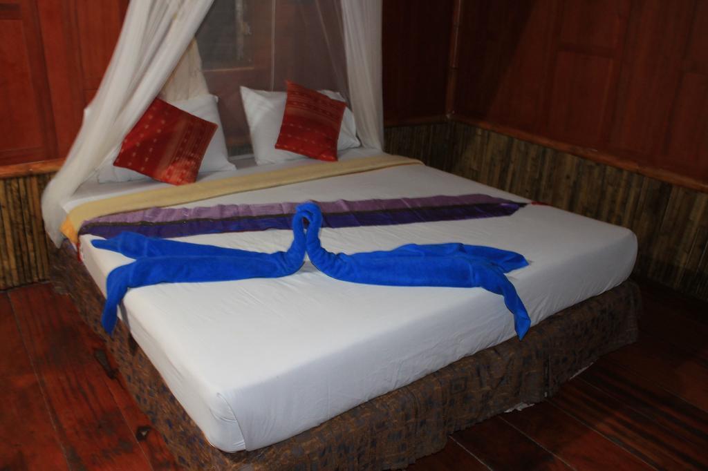 Bamboo Mountain View Phi Phi Resort Стая снимка