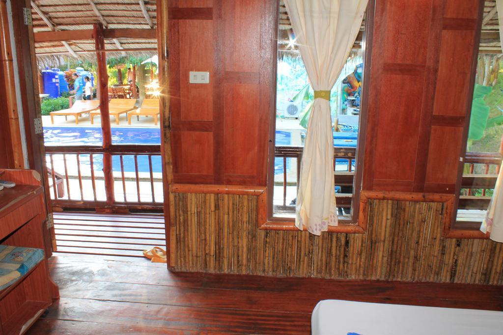 Bamboo Mountain View Phi Phi Resort Стая снимка