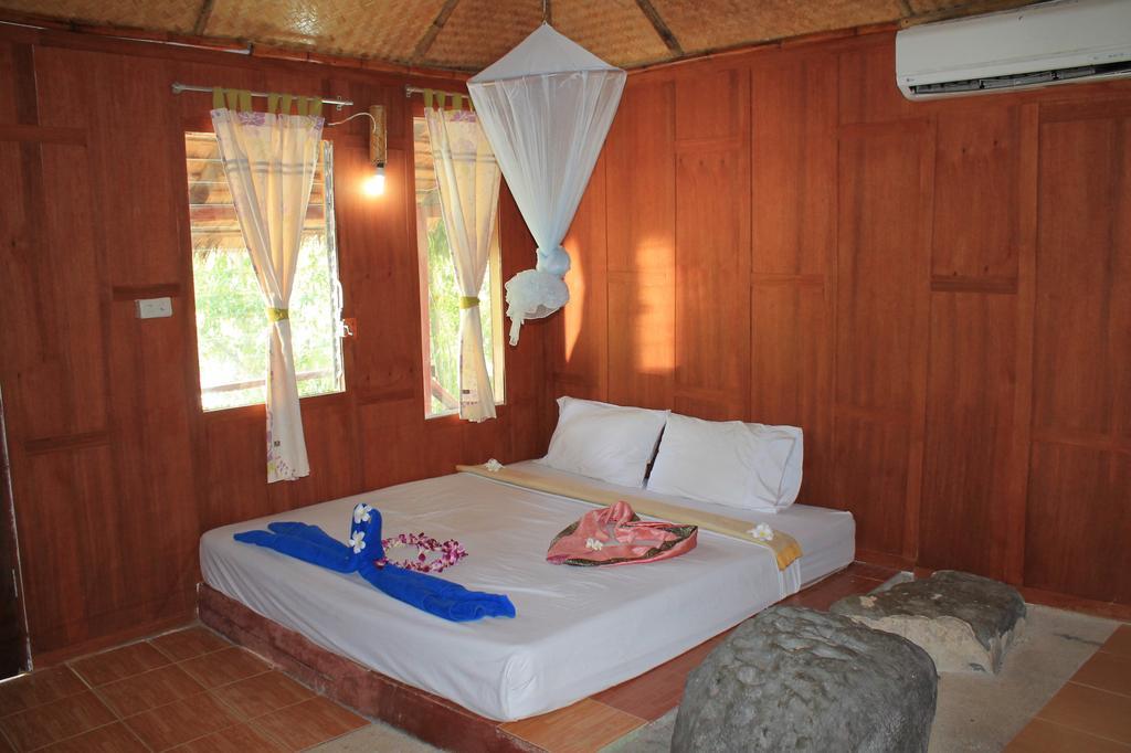 Bamboo Mountain View Phi Phi Resort Стая снимка