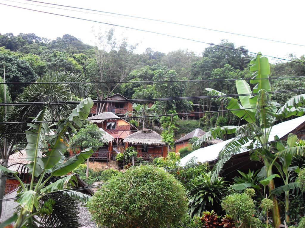 Bamboo Mountain View Phi Phi Resort Екстериор снимка